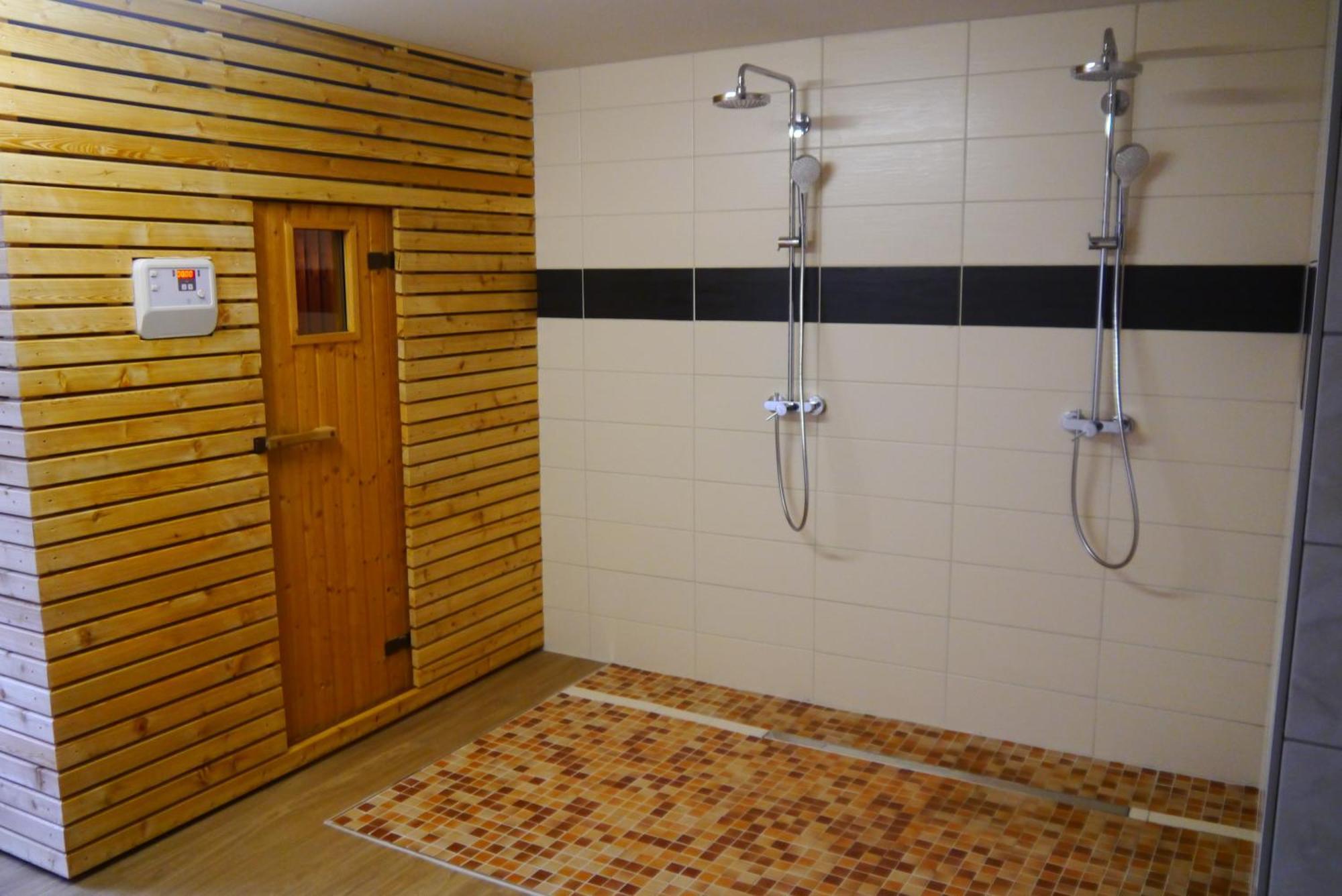 Hotel Linde Pfalz Silz  ภายนอก รูปภาพ