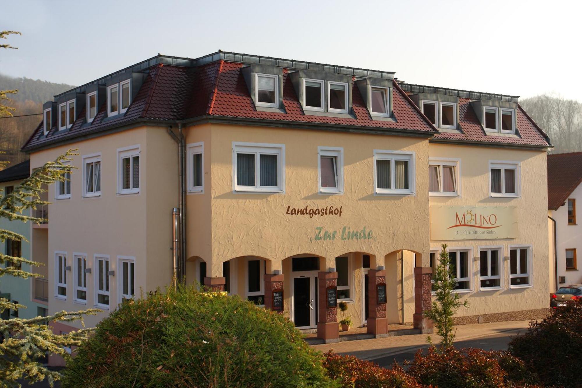 Hotel Linde Pfalz Silz  ภายนอก รูปภาพ