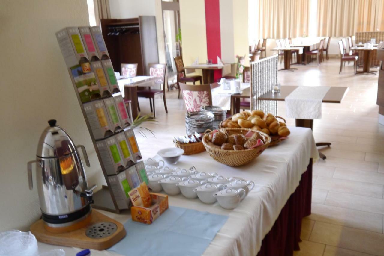 Hotel Linde Pfalz Silz  ภายนอก รูปภาพ